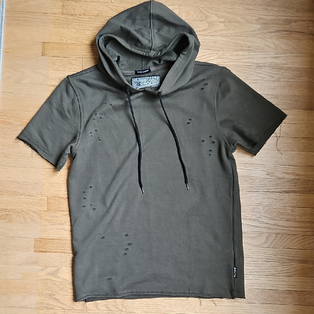 Brooklyn Cloth distressed short sleeve hoodie Small